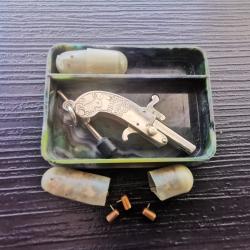 Pistolet miniature berloque 2mm