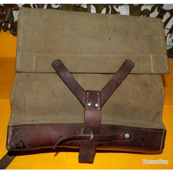 ARMEE SUISSE : MUSETTE EN TISSU AVEC SANGLES ET POIGNEE EN CUIR , 1941 PERIODE WWII   , A NOTER UNE