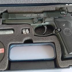 Pistolet Beretta M92 FS Umarex 3,5j 4,5 MM  comme neuf