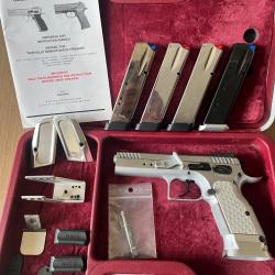 Enchères 1 - Tanfoglio Stock 9x19 + 4 chargeurs + accessoires