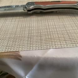 Magnifique couteau pliant tout ciselé