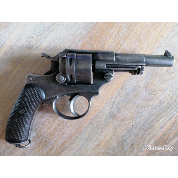 REVOLVER 1873 SAINT TIENNE.. DANS L'TAT..