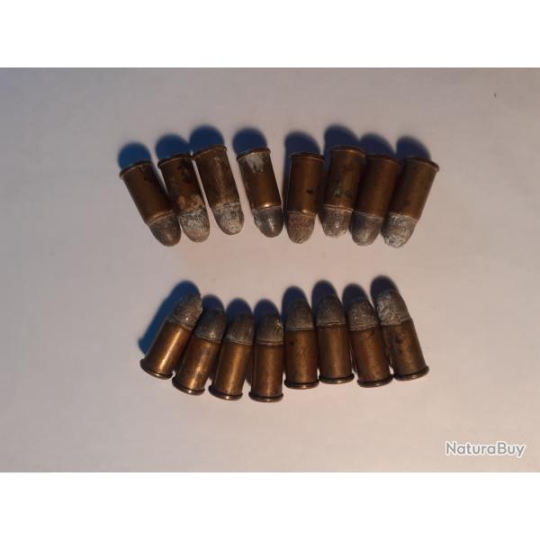 16 anciennes cartouches 32 S&W  U.M.C