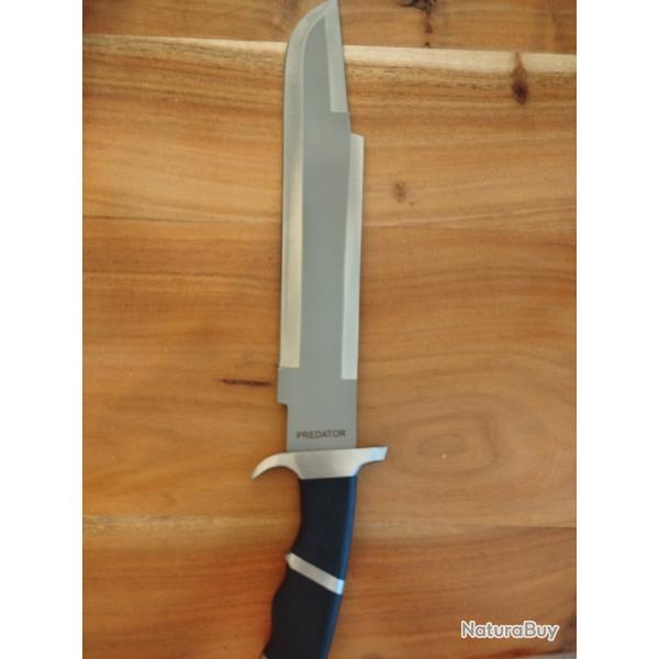 Couteau predator