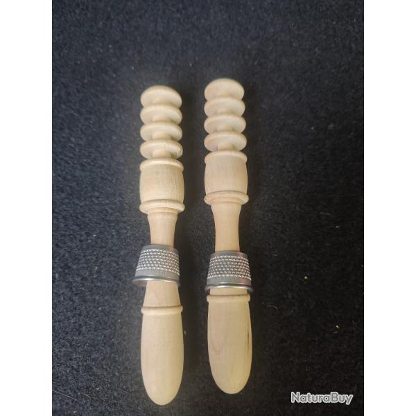 Lot de deux Cousettes arme franaise