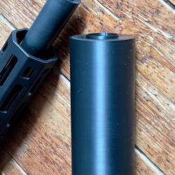 Ruger précision rimfire .22 SILENCIEUX A RECOUVREMENT