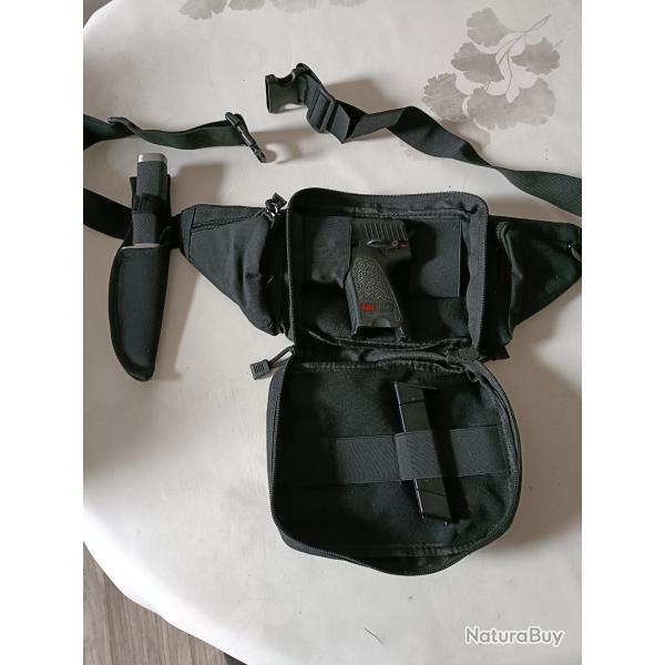 A vendre sacoche holster avec 1 couteau fixe vendue sans pistolet ni chargeur