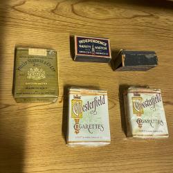3 paquets de cigarettes et 2 boîtes allumettes US ww2