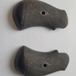 PLAQUETTE DE CROSSE REVOLVER BULLDOG
