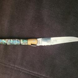 magnifique couteau régionale laguiole maki manche en nacre