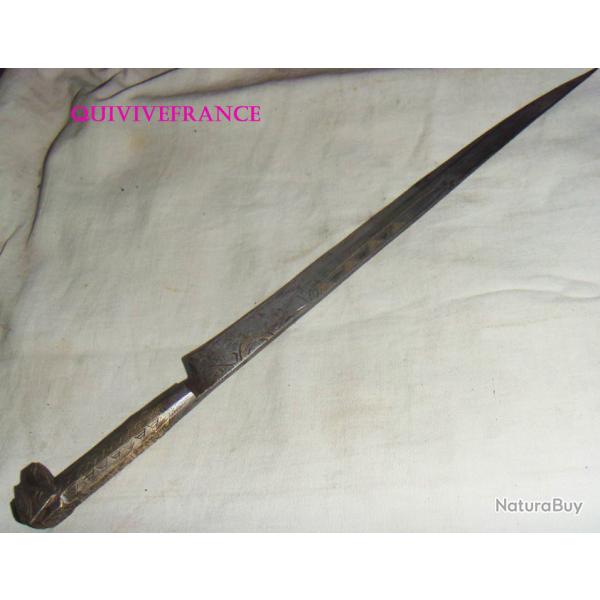 AB3100 - COUTEAU BERBERE - FLISSA Dbut XIXe