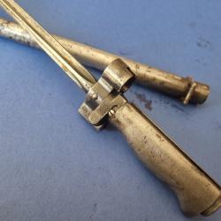 BAIONNETTE FRANCE  LEBEL ALU  REF B2