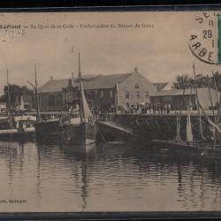 CPA - " LORIENT " - Le Quai de la Criée - Embarcadère du Bateau de Groix -N°3830