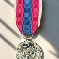 (18.014) Médaille de la Défense Nationale - Echelon Argent - NEUVE