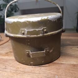 Gamelle Italienne WW2 réutiliser par les Allemands (repeint par eux en fin de guerre)
