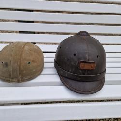 Casque motocycliste et casque parachutiste