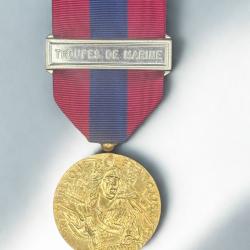 (18.015) Médaille de la Défense Nationale - Echelon Bronze - Agrafe Troupes de Marine