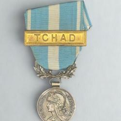 (16.003) Médaille d'Outre-Mer - Agrafe Tchad