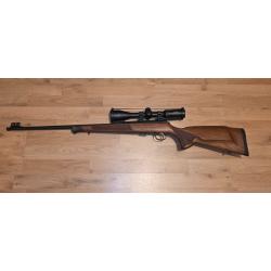 Carabine CZ 457 Premium 22LR avec lunette HAWKE Vantage 4-12x50 Mildot IR