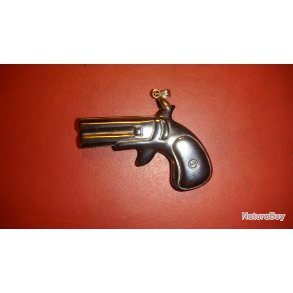 Pendentif derringer
