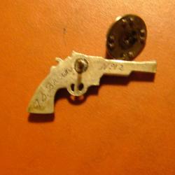 PIN'S revolver N°12 j.s .Brown