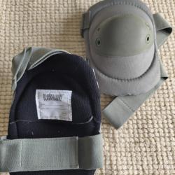 Coudières tactiques BLACKHAWK