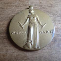 médaille world warr II  united states 1941 1945