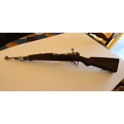 Vend Mauser. Mousqueton Modèle 98 court . Calibre 30/06 d'origine .