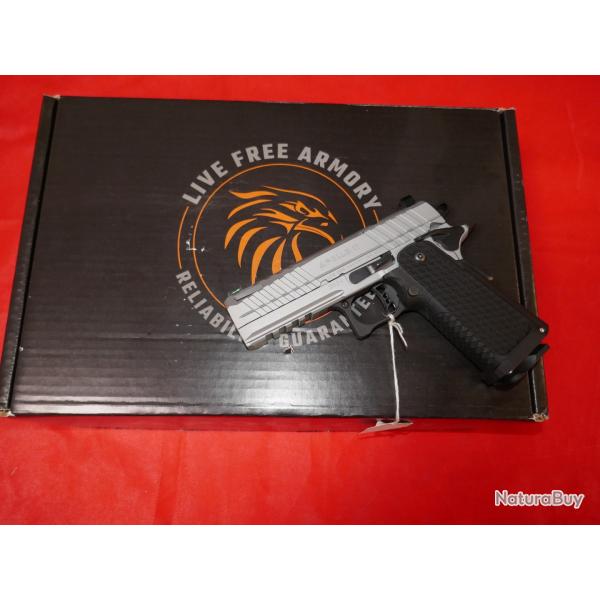 Pistolet APOLLO 11 Live Free Armory en 9x19mm canon de 4.25"