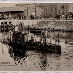CPA - Marine Militaire - DUNKERQUE -Sous -Marin " Le Ludion " - N°3843