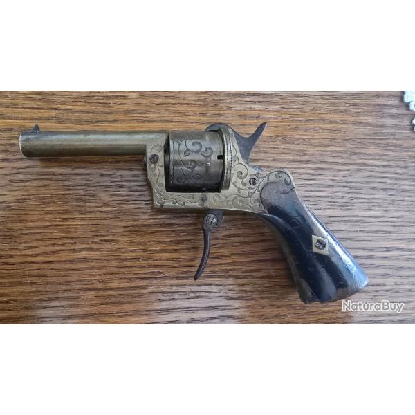 Revolver liegeois a broche 6 coup 7mmCarcasse grav canon en bronze annee 1870