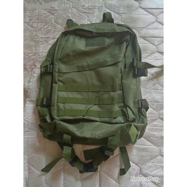 Sac  dos 31 l militaire tat neuf