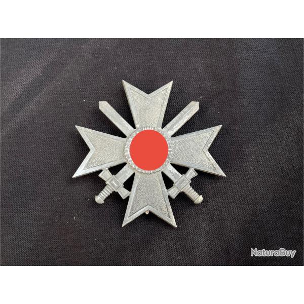 Croix du Mrite de Guerre 1e classe avec glaives - Allemand WW2