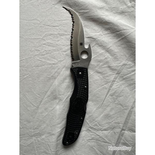 Spyderco Matriarch Wave