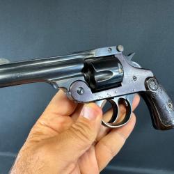revolver simple et double action cal 38 sw. iver and johnson.