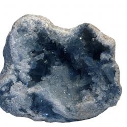 Magnifique et rare géode de Celestite de Madagascar de 13 kg