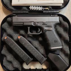 Pistolet semi-automatique GLOCK 19 Gen 4 - Cal. 9x19 - Mallette, 3 chargeurs (Occasion très bon état