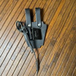 GOUSSET PORTE ARMES BLANCHE -sabre - Épée - Baïonnette - Matraque