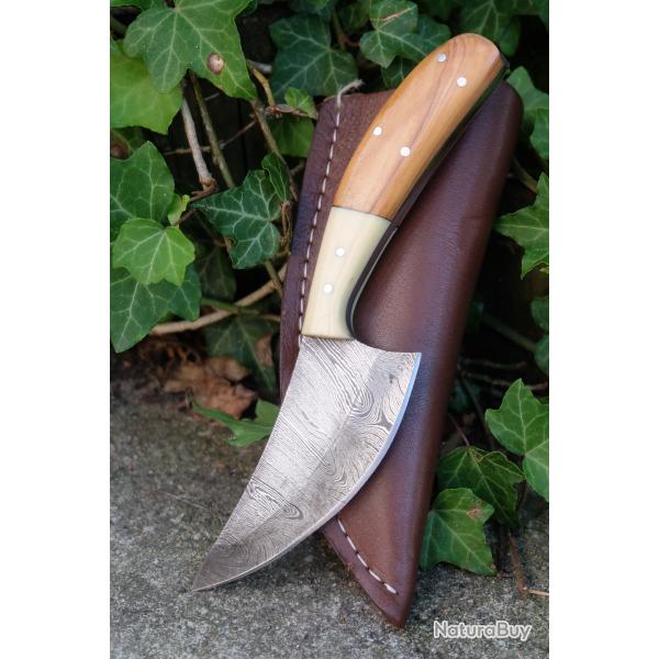 Couteau Skinner Dcoupe Damas Lame Acier 256 Couches Manche Bois/Rsine Etui Cuir Fabr Artisanale