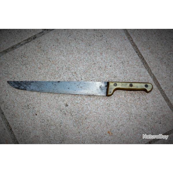 GRAND ET ANCIEN COUTEAU DE BOUCHER BARGOIN MANCHE CORNE BLONDE ACIER CARBONE A NETTOYER**COLLECTION*