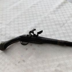 2 pistolets a silex ottomans début 18 ème siècle