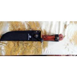 vends grand couteau de chasse winchester