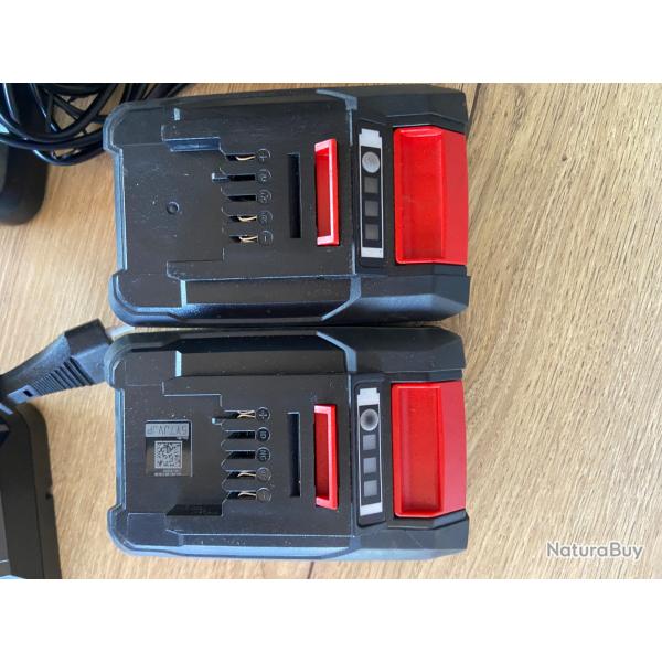 Batterie Einhell avec chargeur. Soit le lot de deux, soit par unit