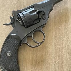 TRES RARE REVOLVER WEBLEY MK V CATEGORIE D VENTE LIBRE AUX PLUS DE 18 ANS