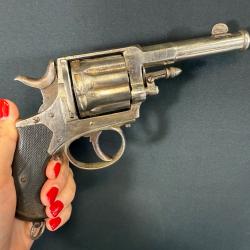 REVOLVER TYPE HDH calibre 8mm1892