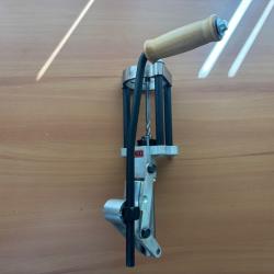 Presse Lee 4 hole value sans accessoires vendu "nue" - 1 sans prix de réserve !!