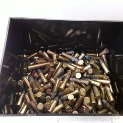 Lot de 179 balles cal.22lr diverses