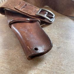 Holster en cuir pour revolver