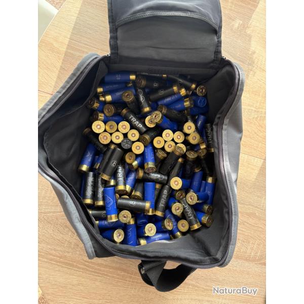 Lot munitions cal 12/70 avec sacoche