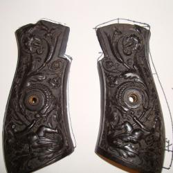 PLAQUETTES POUR REVOLVER ANCIEN VOIR COTES
